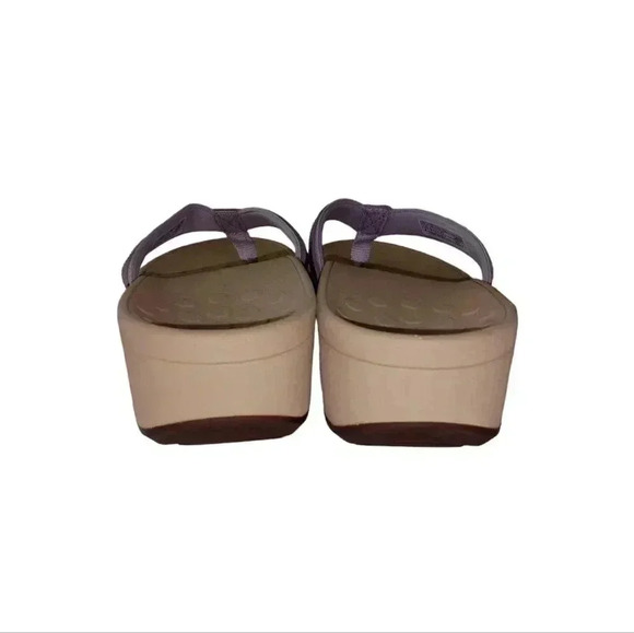 Vionic Women's 380 High Tide sz 9 Purple  Beige Flip Flop Sandals - Picture 7 of 15